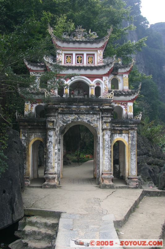 Ninh Binh - Hoa Lu - Din Thien Hoang
Mots-clés: Vietnam Boudhiste