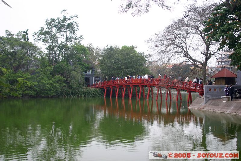 Hanoi - Ngoc Son Temple - The Huc Bridge
Mots-clés: Vietnam Boudhiste