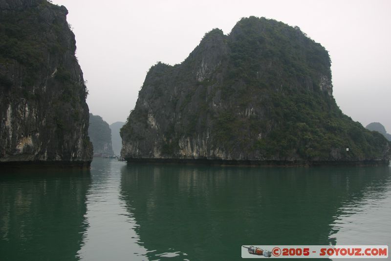 Halong Bay
Mots-clés: Vietnam patrimoine unesco mer brume