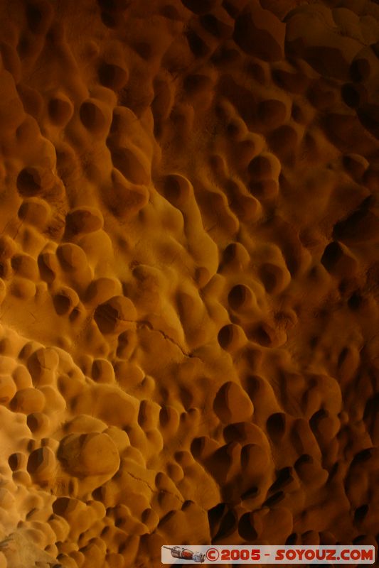 Halong Bay - Sung Sot Caves (Grotte des Surprises)
Mots-clés: Vietnam patrimoine unesco grotte