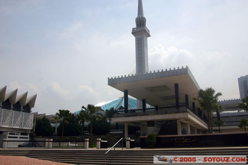 Masjid Negara
mosquée nationale - national mosque
Mots-clés: Central Market Dataran Merdeka Federal Territory Kuala Lumpur Malaysia Masjid Negara Menara Petronas Twin Towers Twin Towers