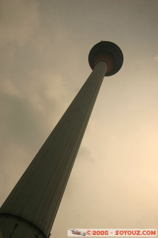 KL Tower
Mots-clés: Central Market Dataran Merdeka Federal Territory Kuala Lumpur Malaysia Masjid Negara Menara Petronas Twin Towers Twin Towers