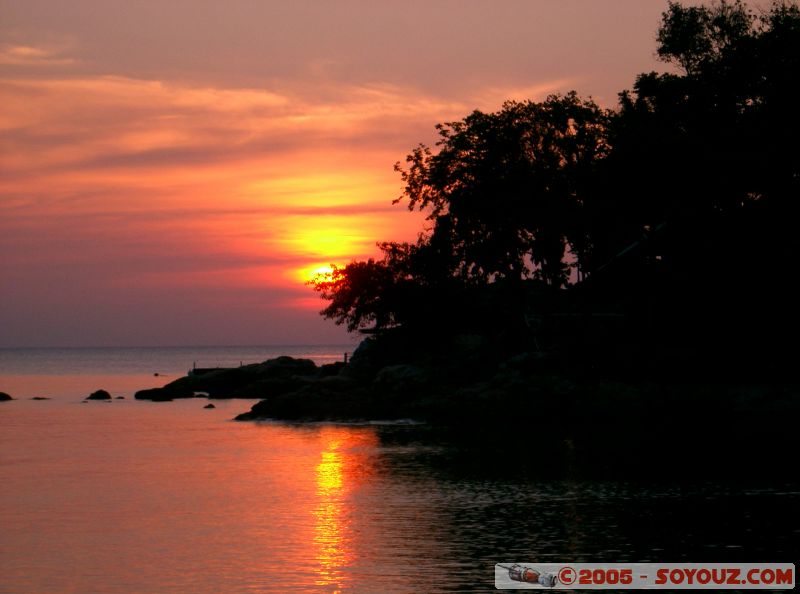 Couché de Soleil sur Coral Bay (Paulau Perhentian Kecil)
Sunset on Coral Bay (Paulau Perhentian Kecil)
Mots-clés: Kecil Malaysia Perhentian Islands beach diving paradis paradise plongés scuba