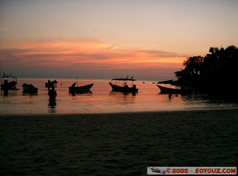Couché de Soleil sur Coral Bay (Paulau Perhentian Kecil)
Sunset on Coral Bay (Paulau Perhentian Kecil)
Mots-clés: Kecil Malaysia Perhentian Islands beach diving paradis paradise plongés scuba