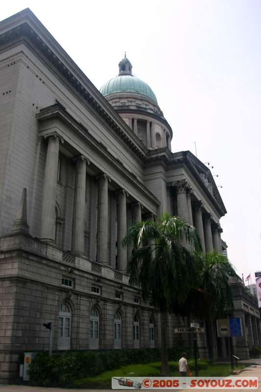 Cour supr�me / Supreme Court
