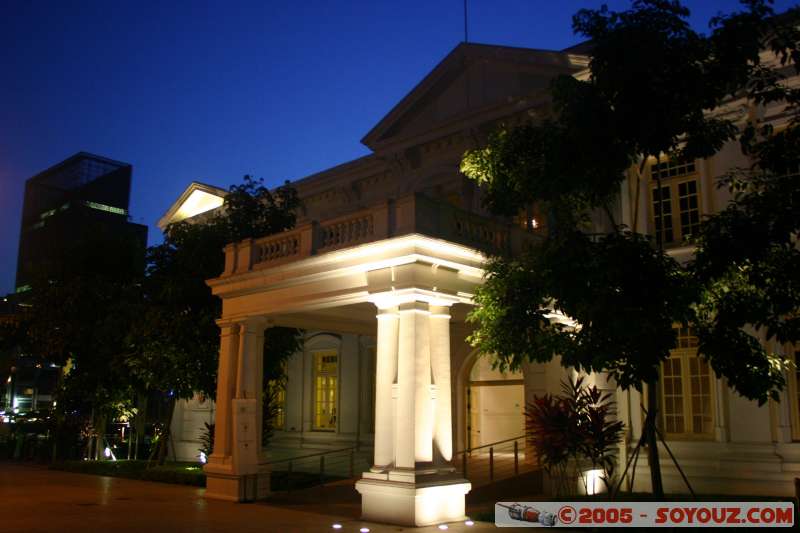 Asian Civilisations Museum
By night
