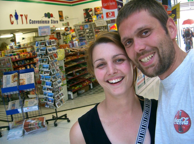 Brooke
Une australienne que j'avais dépanné au Chili, nous nous sommes revu à Sydney et elle m'avait invité dans sa famille pour Noel.
Australienne - Sydney (Australie) - Novembre 2004
