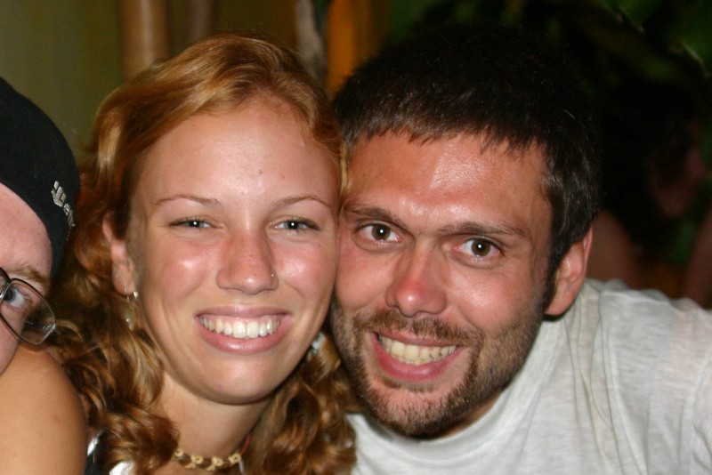 Kate
Une anglaise avec qui j'ai visité Hoi An et les ruines de Mi Son
Anglaise - Hoi An (Vietnam) - Mars 2005
