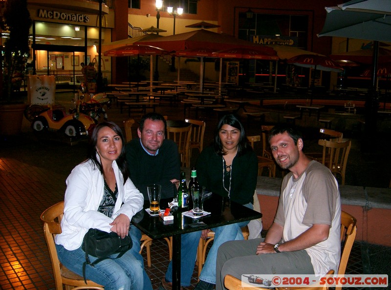 Carmen avec des amis Chiliens
