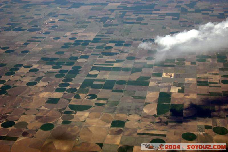 Crop circles?
non, système d'arrosage circulaire...
