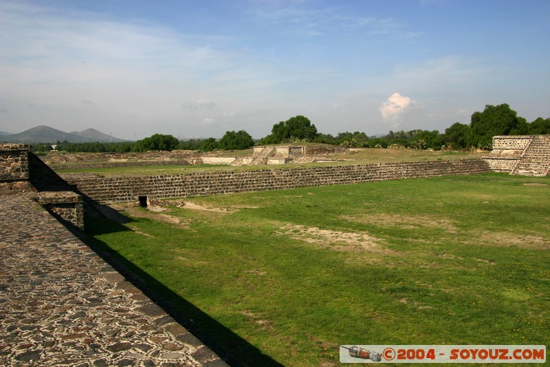 Teotihuacan - Chaussee aux morts
Mots-clés: Ruines patrimoine unesco