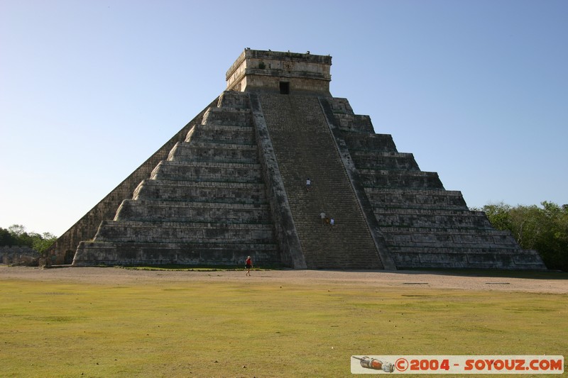 Chichen Itza - Castillo
Mots-clés: Ruines Maya patrimoine unesco