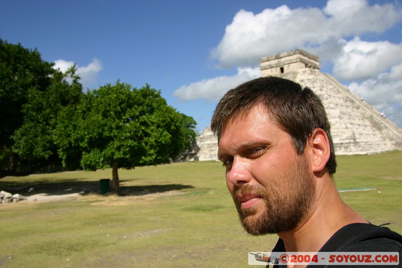 Chichen Itza - Castillo
Mots-clés: Ruines Maya patrimoine unesco