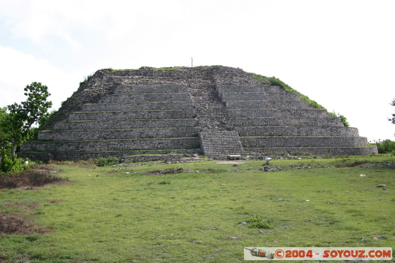 Piramide Kinich Kakmo
Mots-clés: Ruines Maya