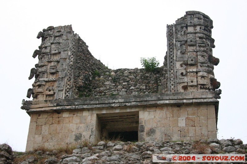 Uxmal - Piramide del Adivino
Mots-clés: Ruines Maya patrimoine unesco