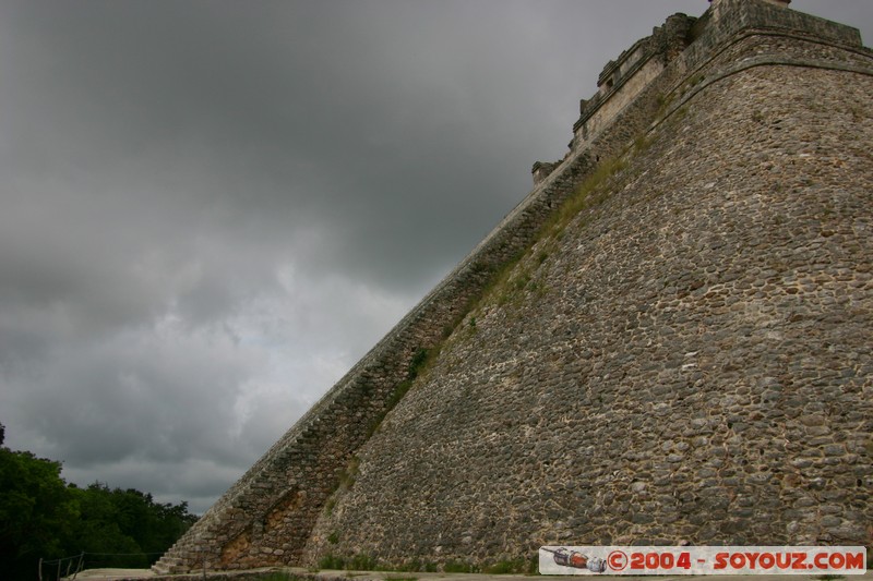 Uxmal - Piramide del Adivino
Mots-clés: Ruines Maya patrimoine unesco