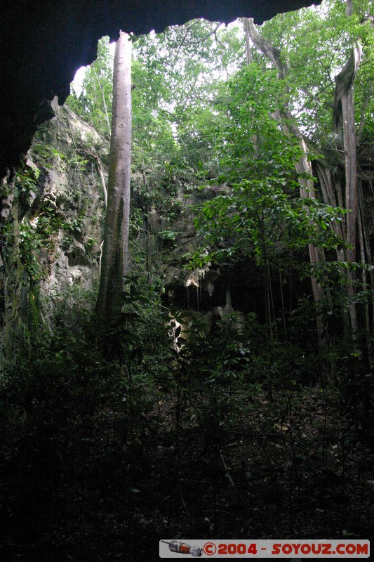 Les Grottes de Loltun
Mots-clés: grotte