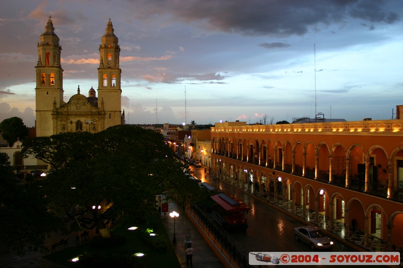 Campeche - Catedral
Mots-clés: patrimoine unesco orage sunset