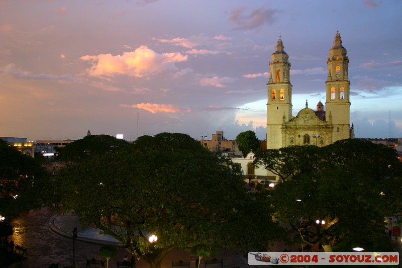 Campeche - Catedral
Mots-clés: patrimoine unesco orage sunset