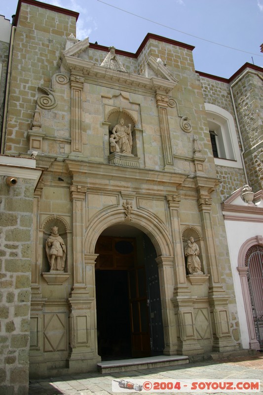 Oaxaca - Basilica y Convento de la Soledad
Mots-clés: Eglise patrimoine unesco