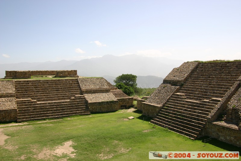 Monte Alban - Plate-forme nord
Mots-clés: Ruines patrimoine unesco