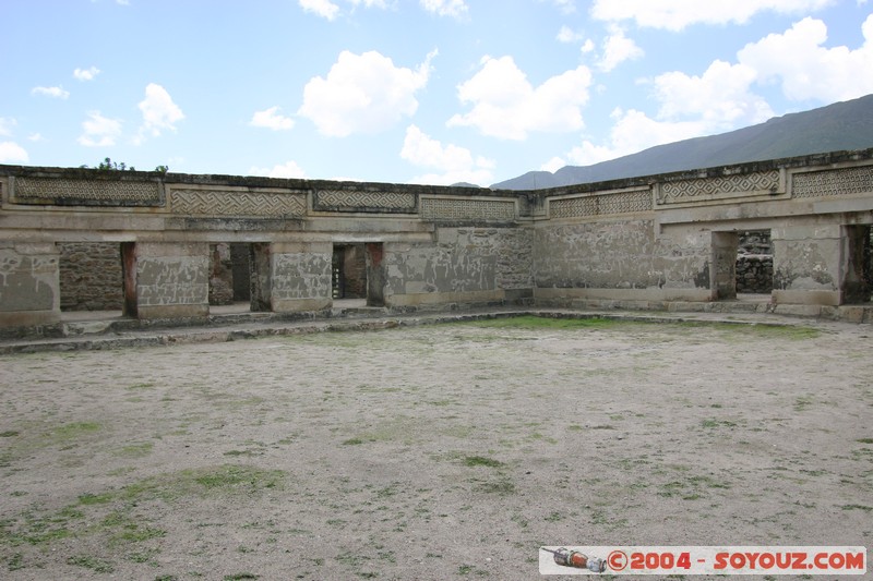 Mitla - groupe des Colonnes
Mots-clés: Ruines