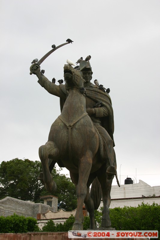 San Miguel de Allende - Plaza Civica - Statue Allende
