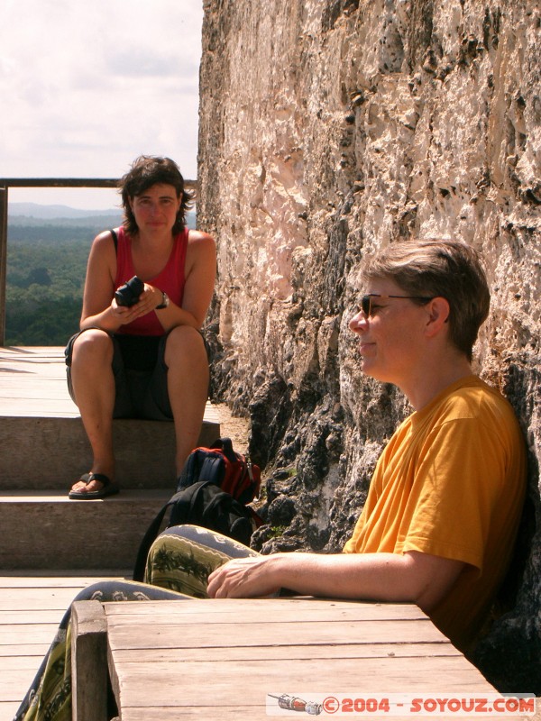 Temple V
Repos au sommet (57 m)
