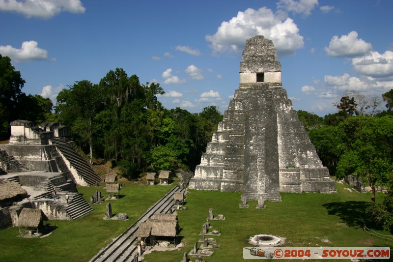 Temple du Grand Jaguar (temple I)
avec le Soleil!
