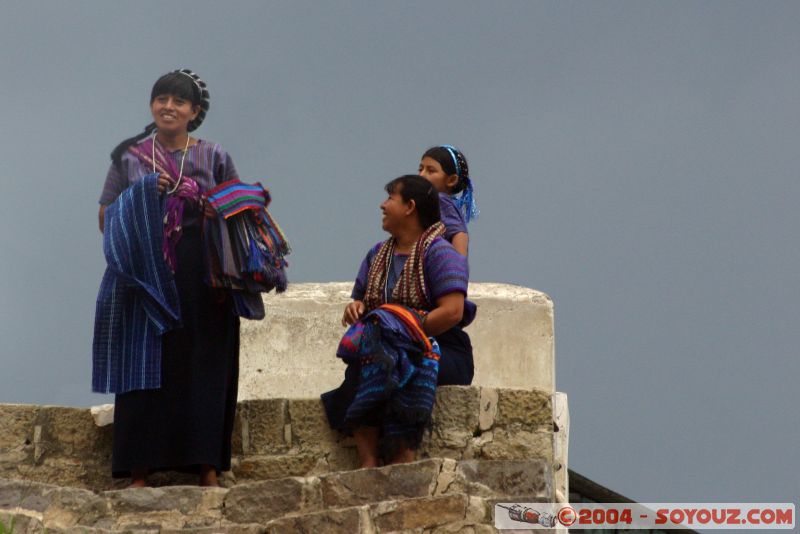 Femme en tenue traditionnelles
