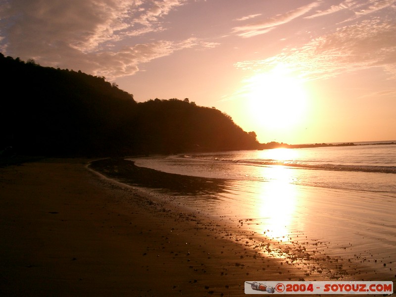 Puerto Lopez - Sunset on the sea
Mots-clés: Ecuador sunset plage