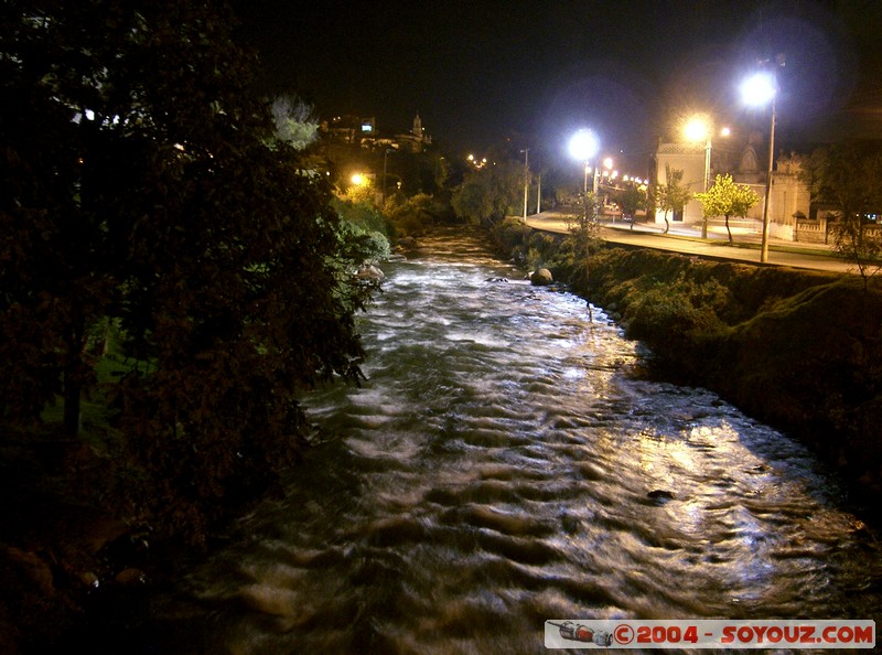 Cuenca - Berges du Rio Tomebamba
Mots-clés: Ecuador Nuit