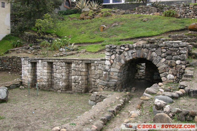 Cuenca - Ruinas de Todos Santos
Mots-clés: Ecuador Ruines inca