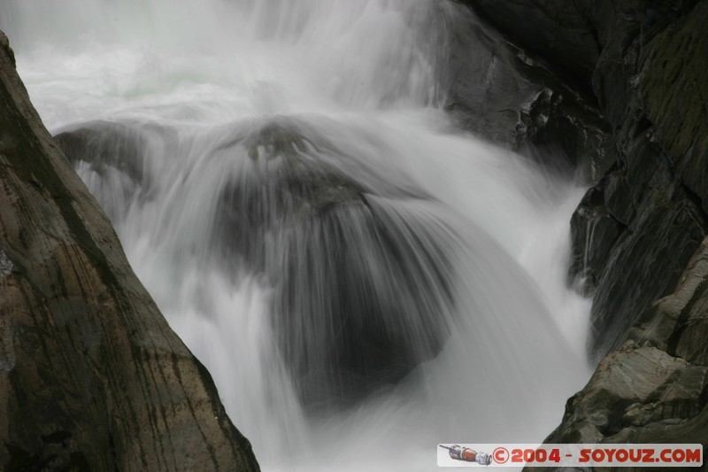 Ruta de las cascadas - Cascada Pailon del Diablo
Mots-clés: Ecuador cascade