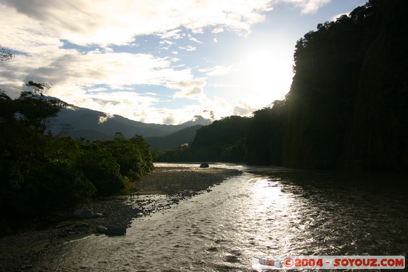 Jungle Trek - Rio Jatunyacu
Mots-clés: Ecuador Riviere