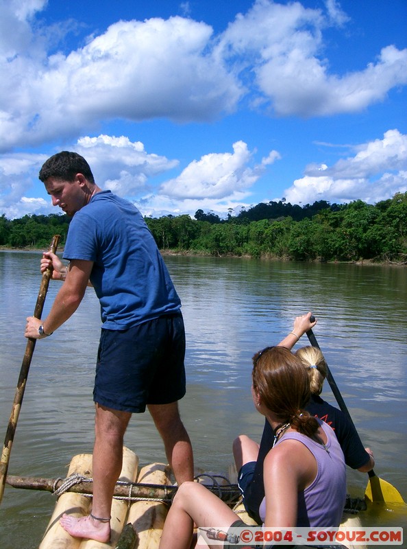 Rio Napo
Mots-clés: Ecuador Riviere bateau