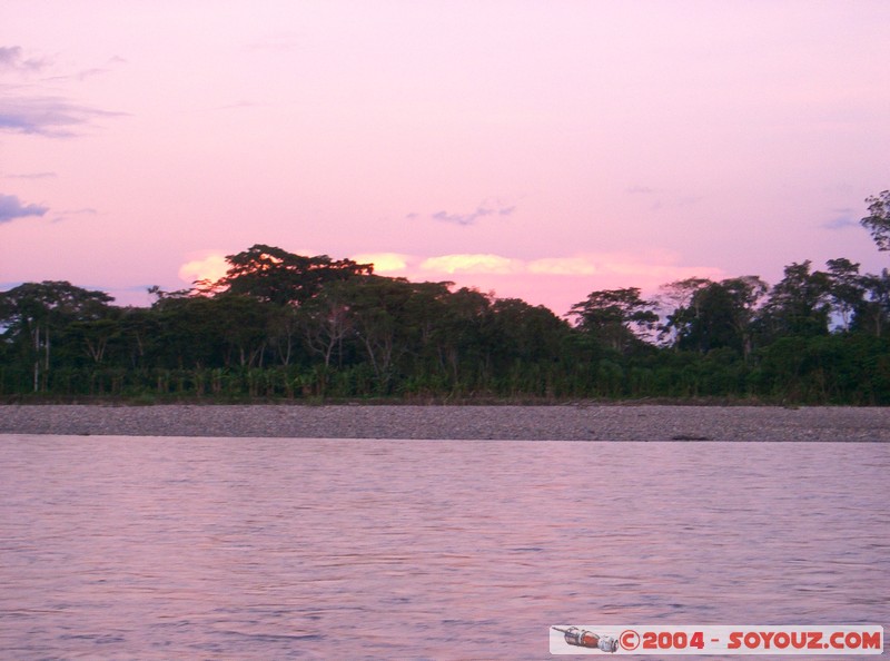 Rio Napo - Coucher de Soleil
Mots-clés: Ecuador Riviere sunset