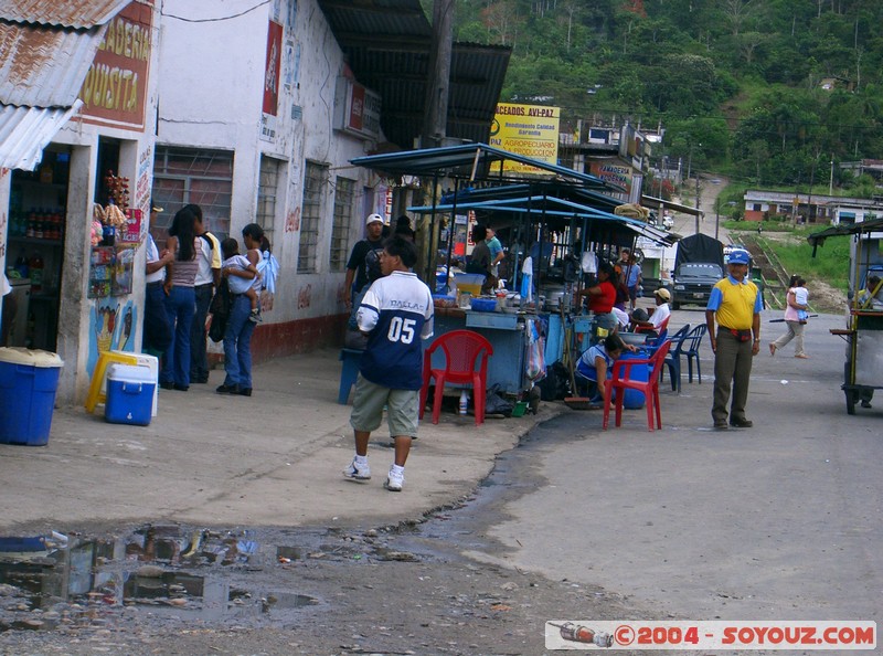 Tena - Terminal de bus
Mots-clés: Ecuador