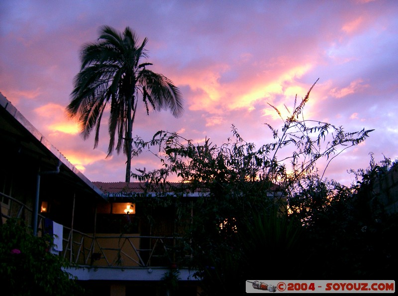 Otavalo - Sunset on Geranio Hostal
Mots-clés: Ecuador sunset