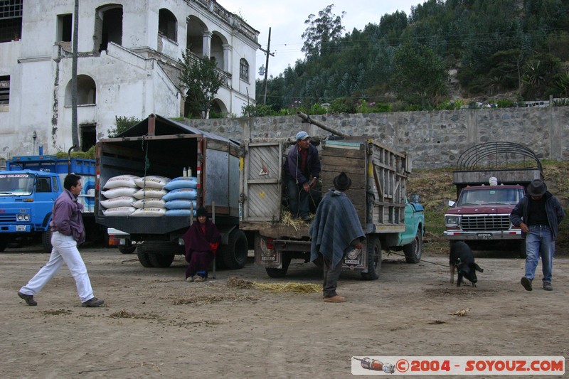 Otavalo - Marche aux bestiaux
Mots-clés: Ecuador Marche