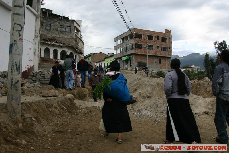 Otavalo - Marche aux bestiaux
Mots-clés: Ecuador Marche personnes