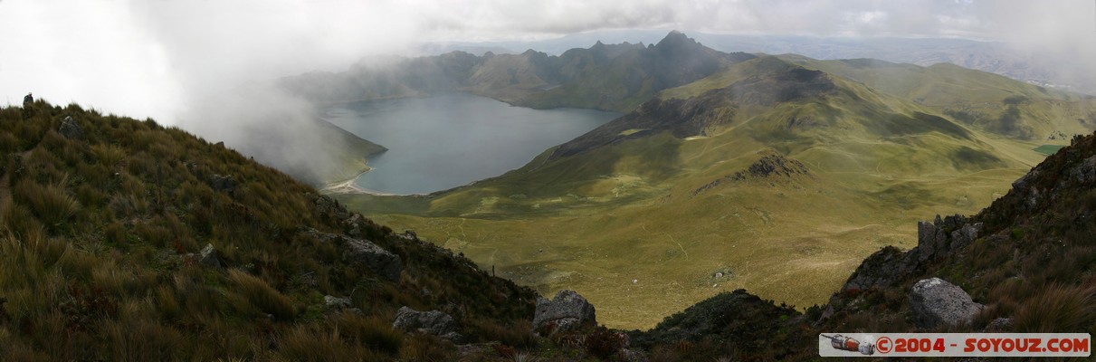 Lagunas de Mojanda - Laguna Cariocha (3710m) - panorama
Mots-clés: Ecuador Lac panorama