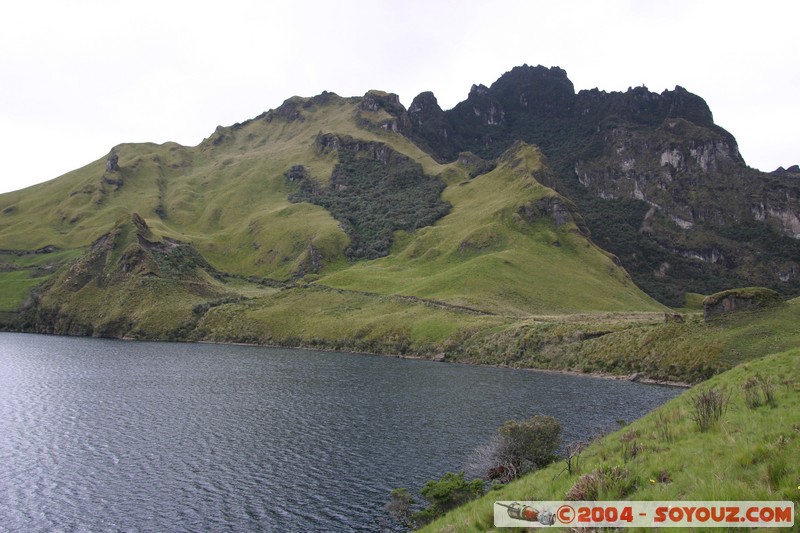 Lagunas de Mojanda - Laguna Cariocha (3710m)
Mots-clés: Ecuador Lac