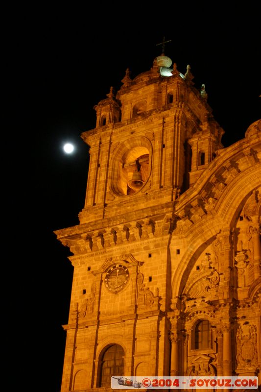 Cuzco - Plaza des Armas - Iglesia Compania de Jesus
Mots-clés: peru Nuit Lune Eglise patrimoine unesco cusco