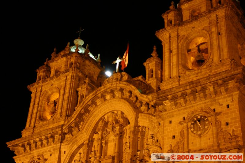 Cuzco - Plaza des Armas - Iglesia Compania de Jesus
Mots-clés: peru Nuit Lune Eglise patrimoine unesco cusco