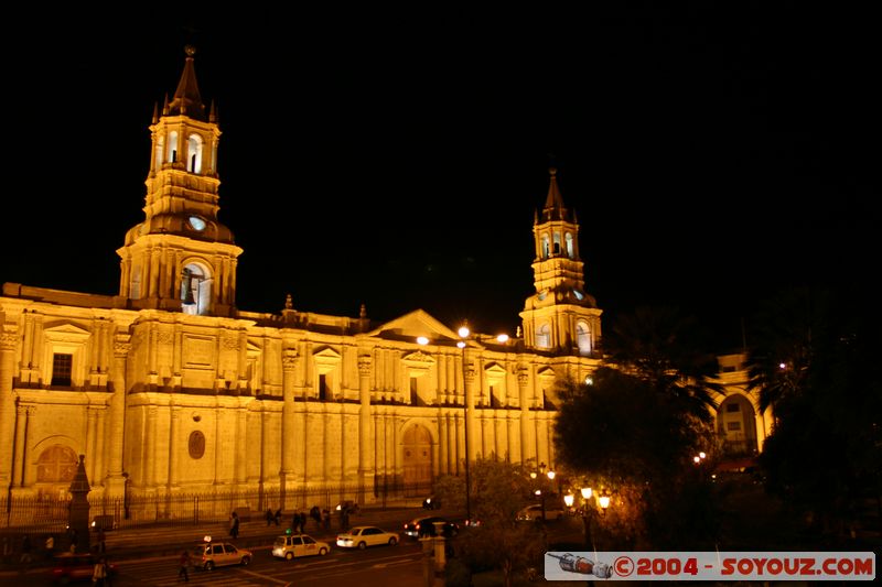 Arequipa - Catedral
Mots-clés: peru Nuit Eglise