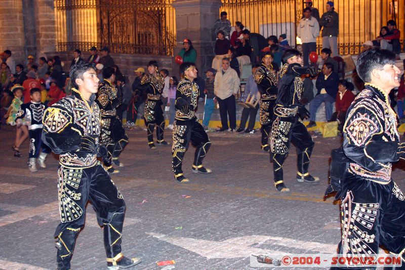 Arequipa - Serenata 464 Aniversario
Mots-clés: peru Nuit Danse Folklore