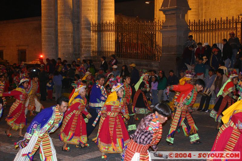 Arequipa - Serenata 464 Aniversario
Mots-clés: peru Nuit Danse Folklore