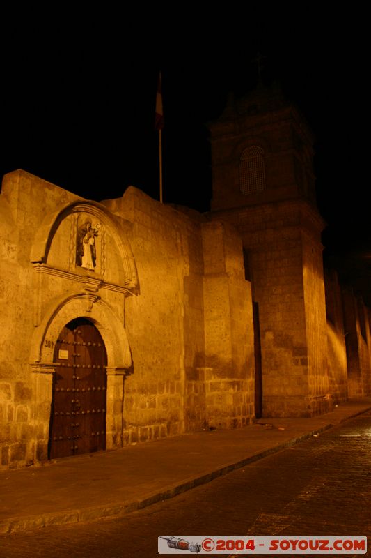 Arequipa - Iglesia de La Compania de Jesus
Mots-clés: peru Nuit Eglise