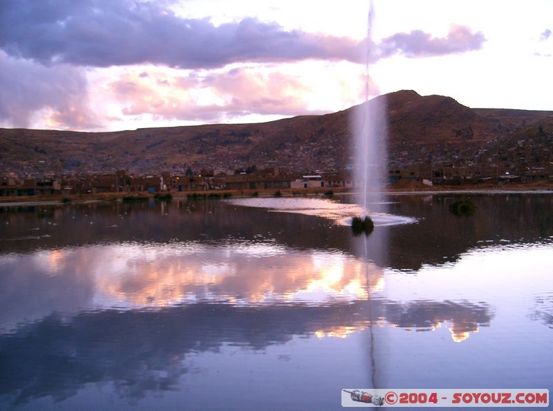 Puno
Mots-clés: peru sunset Fontaine